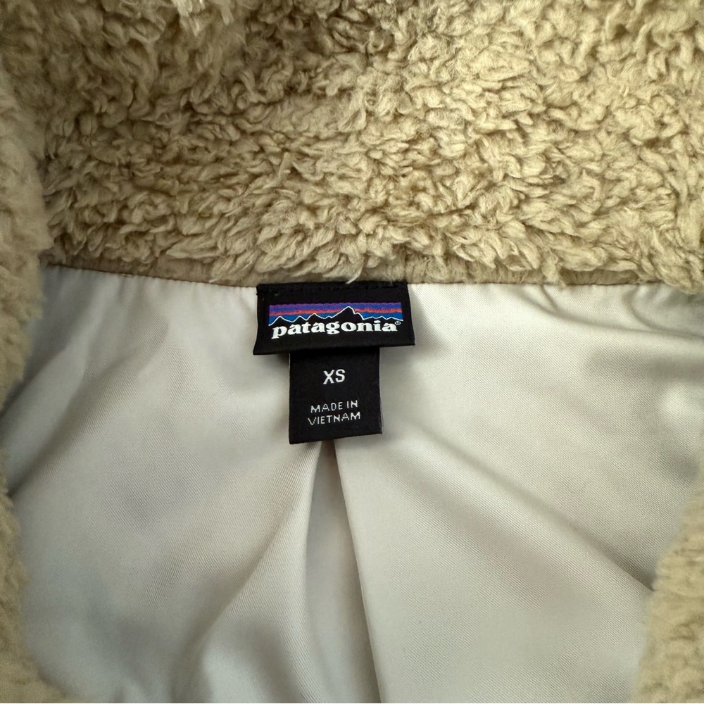 Patagonia Los Gatos Sherpa Vest - Picture 5 of 6